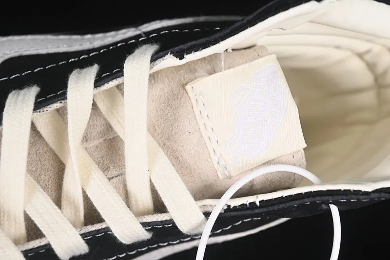 All categories Vans Vans series Vans Hi Vans high-top FOG x Vans Sk8-Hi joint high-top casual sneakers VN0A2XS1ML5